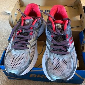 Saucony Brooks Running Shoes